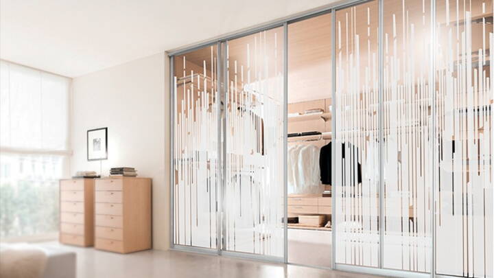 krenger-glas-sandstrahlen-durchgehschutz.jpg krenger-glas-sandstrahlen-durchgehschutz.jpg